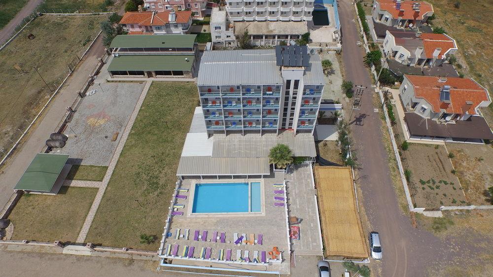 Yasmin Hotel Ayvalik Exterior photo