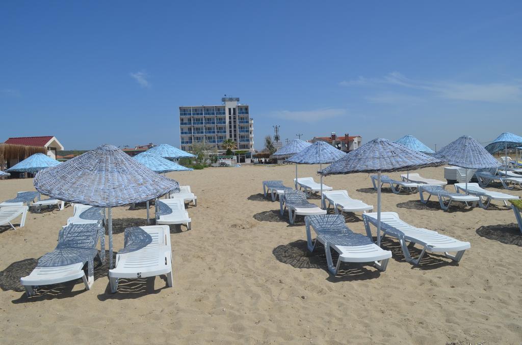 Yasmin Hotel Ayvalik Exterior photo