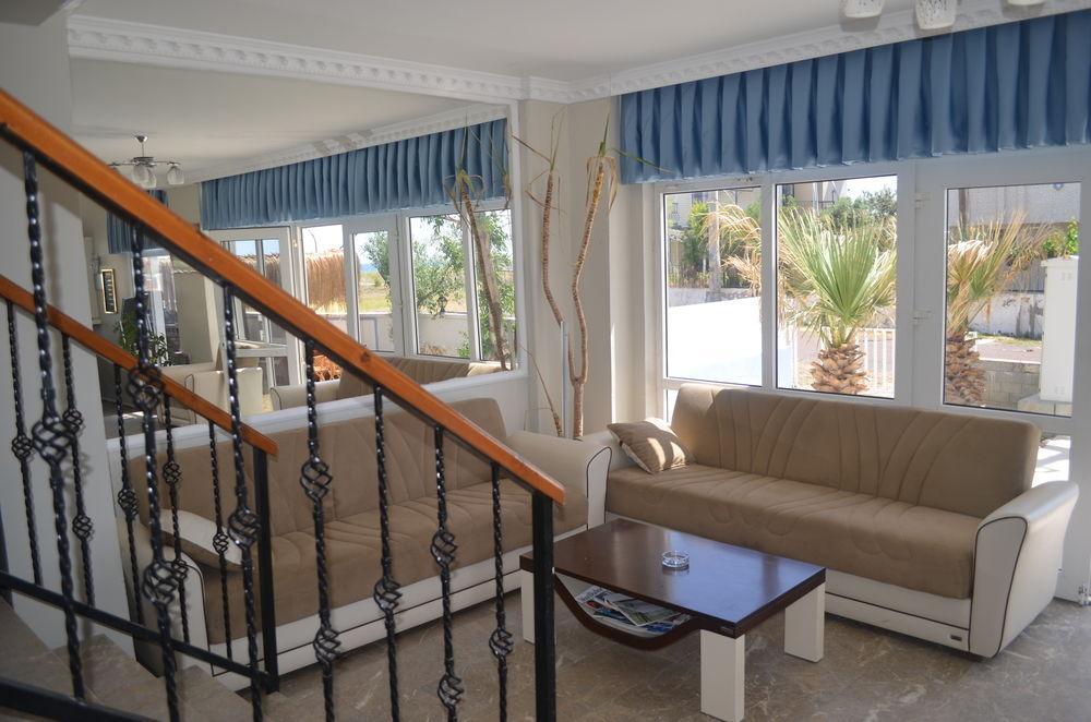 Yasmin Hotel Ayvalik Exterior photo